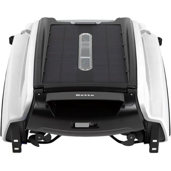 Betta SE Solar Robotic Pool Skimmer with Tolerant Motors